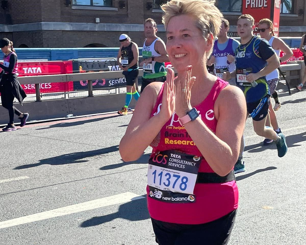 Buckinghamshire runner helps raise more than £21,000 for research into brain tumours