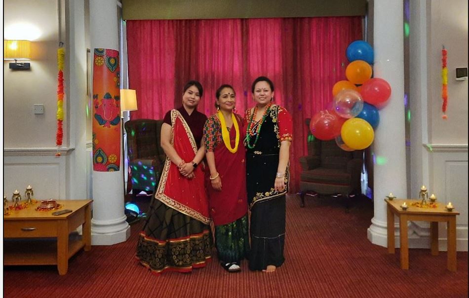 Badgeworth care home shines bright for Festival of Lights
