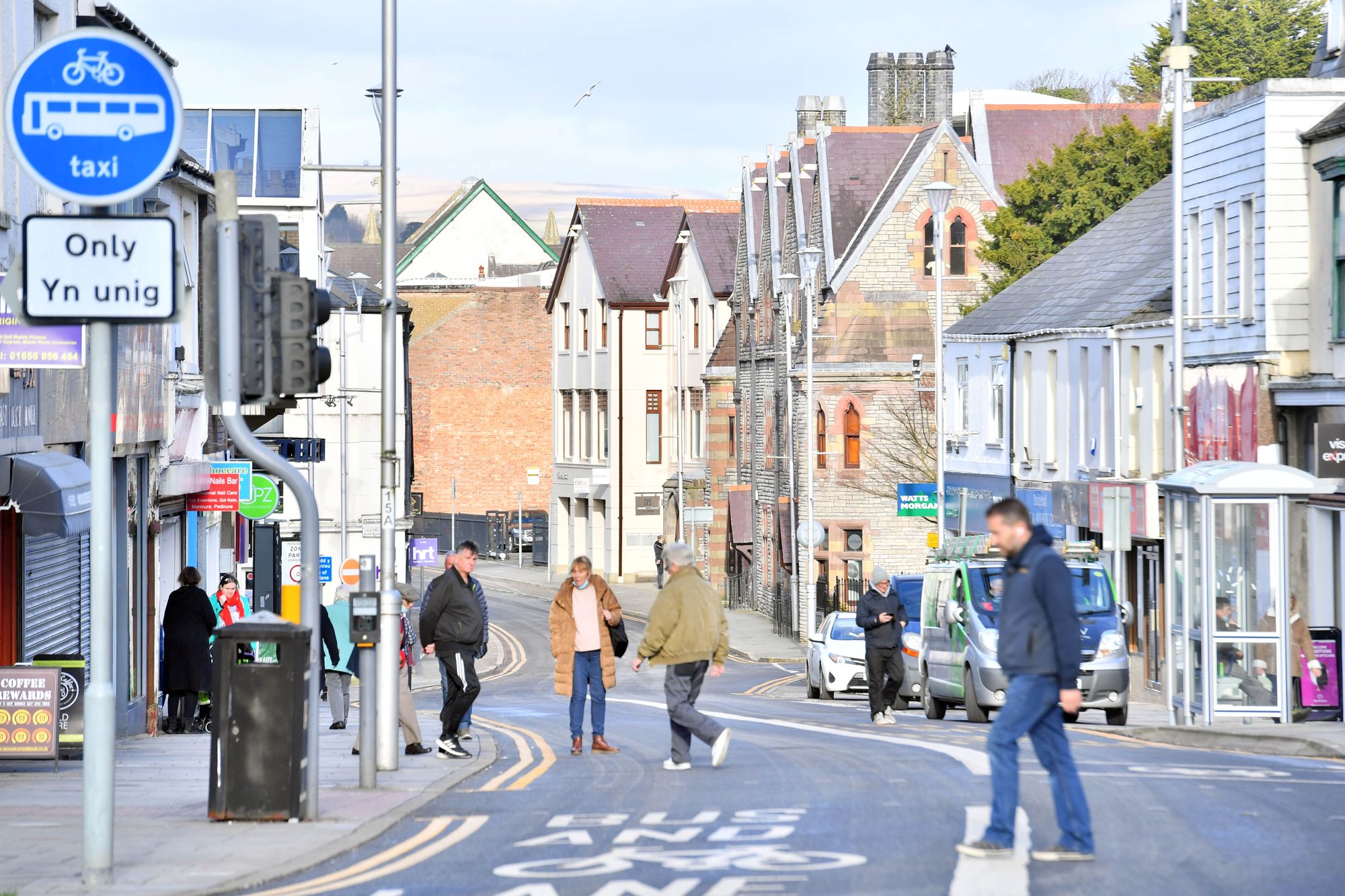 Free Wi-Fi introduced in Bridgend, Porthcawl, Maesteg, and Pencoed town centres
