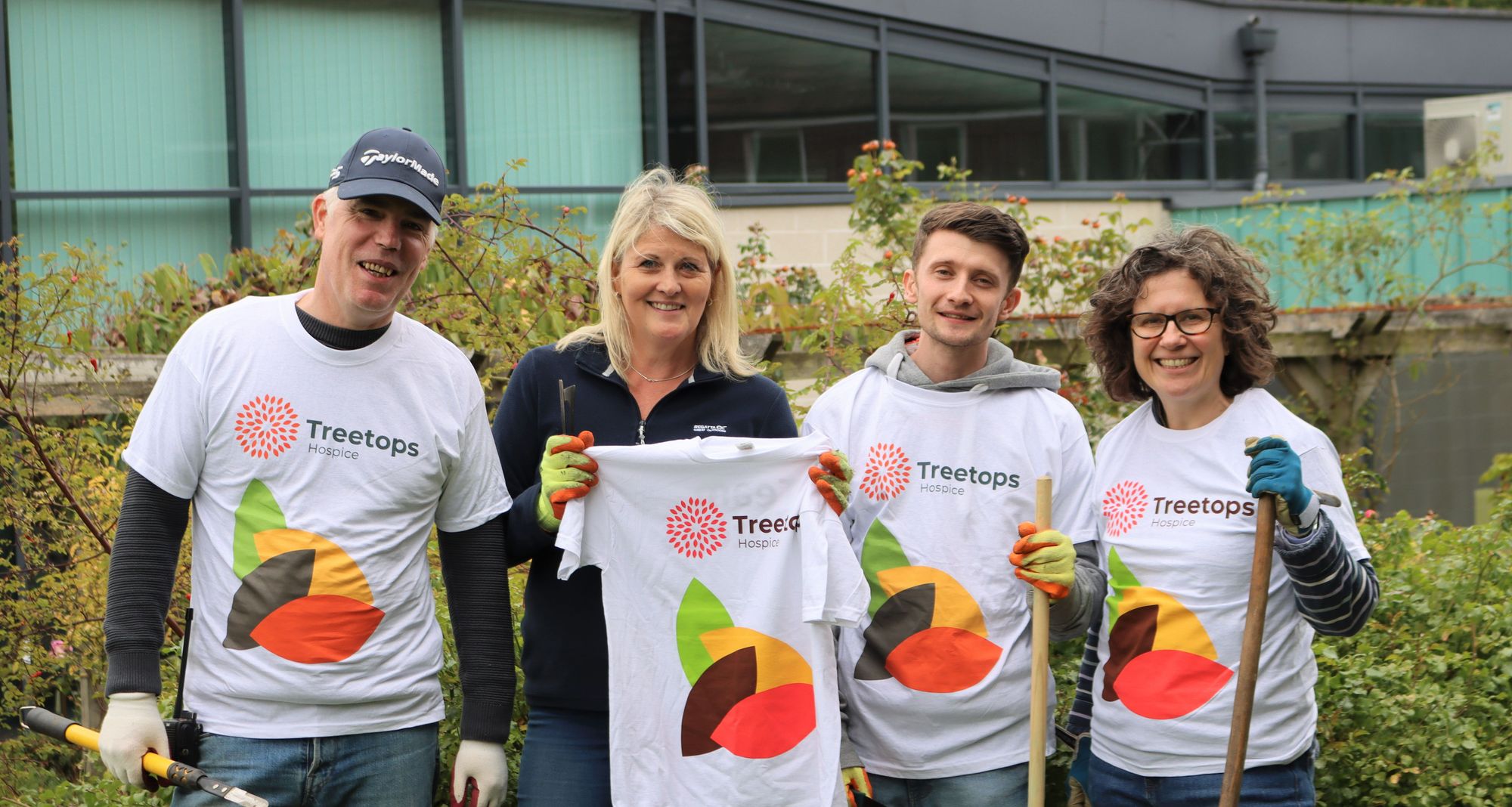Bank volunteers spruce up 'stunning' Risley hospice grounds