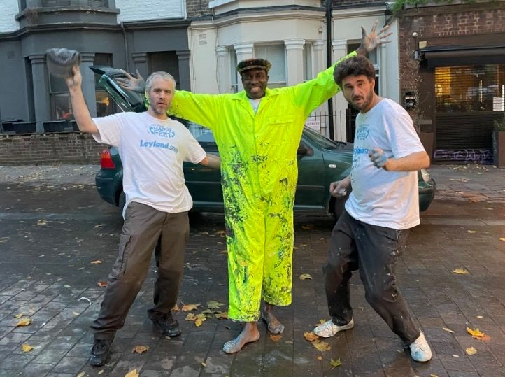 Hundreds get messy to create artwork at Portobello Market