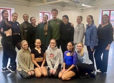 Blood Brothers star returns to Liverpool Theatre School
