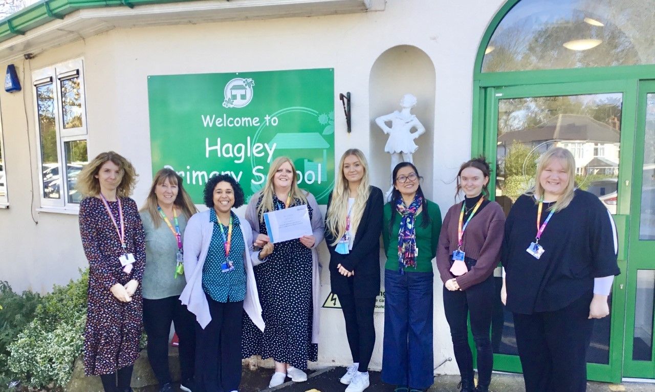Worcestershire primary named a School of Excellence and praised for support for pupil wellbeing