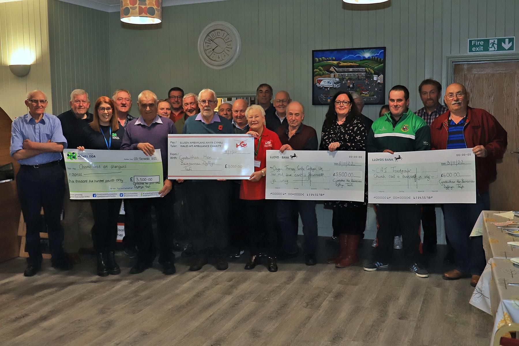 Money raised from Teifi Valley Vintage Show handed over to charities and groups