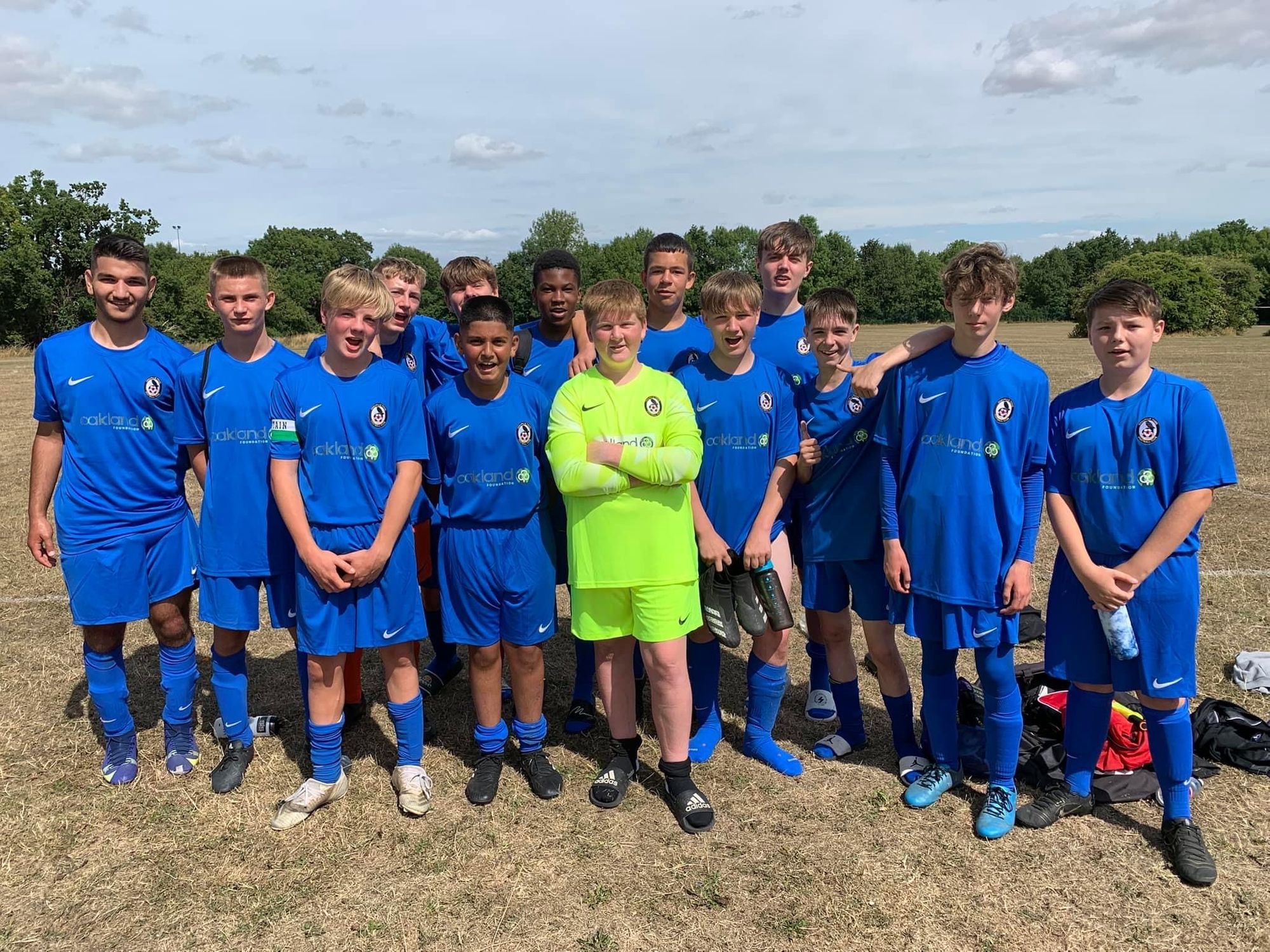 Coalville Town FC receives funding for Under 15s kit
