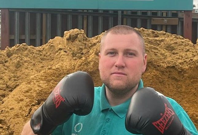 Faversham man takes on boxing challenge for Macmillan Cancer Support