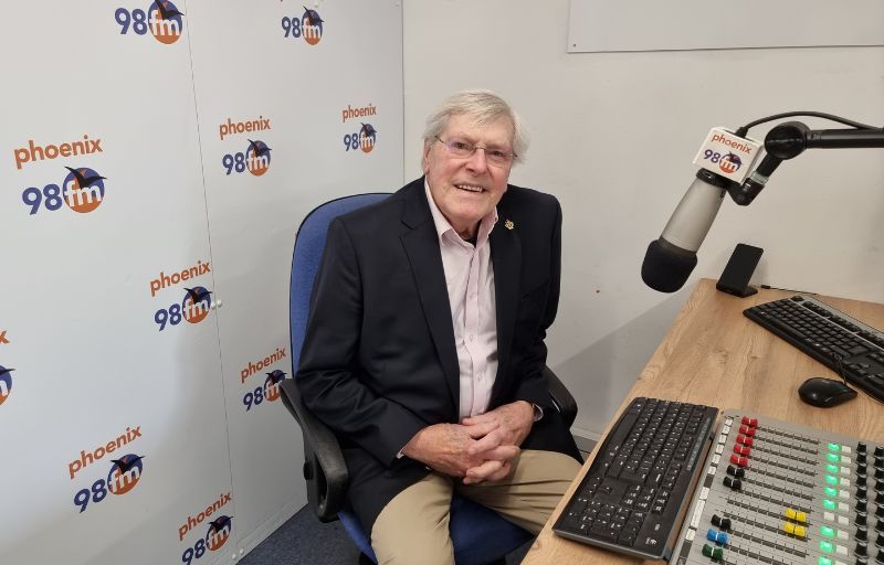 Phoenix FM: Children's TV and Crufts legend pays visit to studio