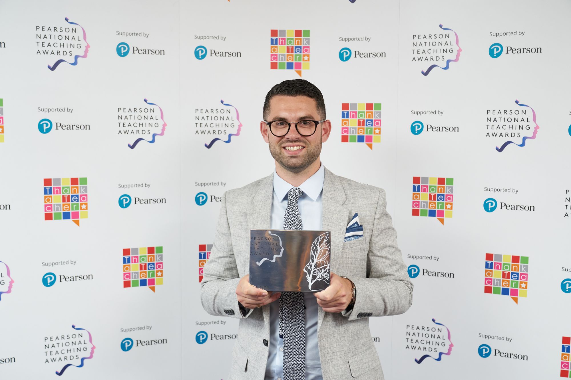 Barnsley teacher wins prestigious teaching award on BBC's The One Show