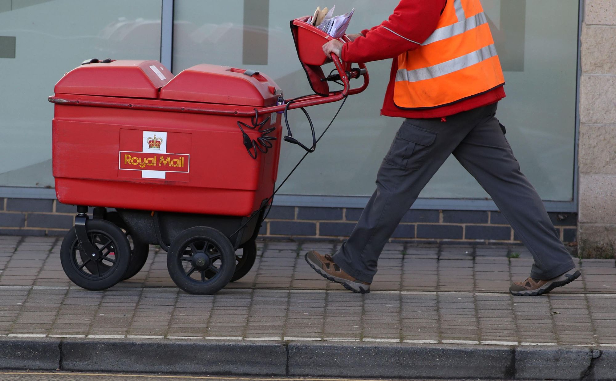 Royal Mail plans to scrap weekend deliveries as service losses run into millions