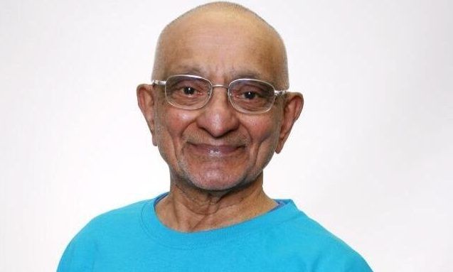 Bramhall man's two-year fundraising walk for Cancer Research