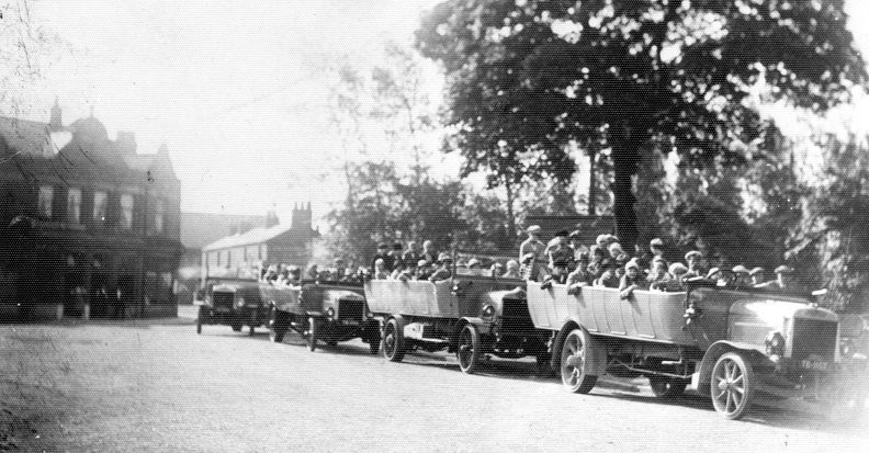 Macclesfield Nostalgia: Postcards from decades past show street life