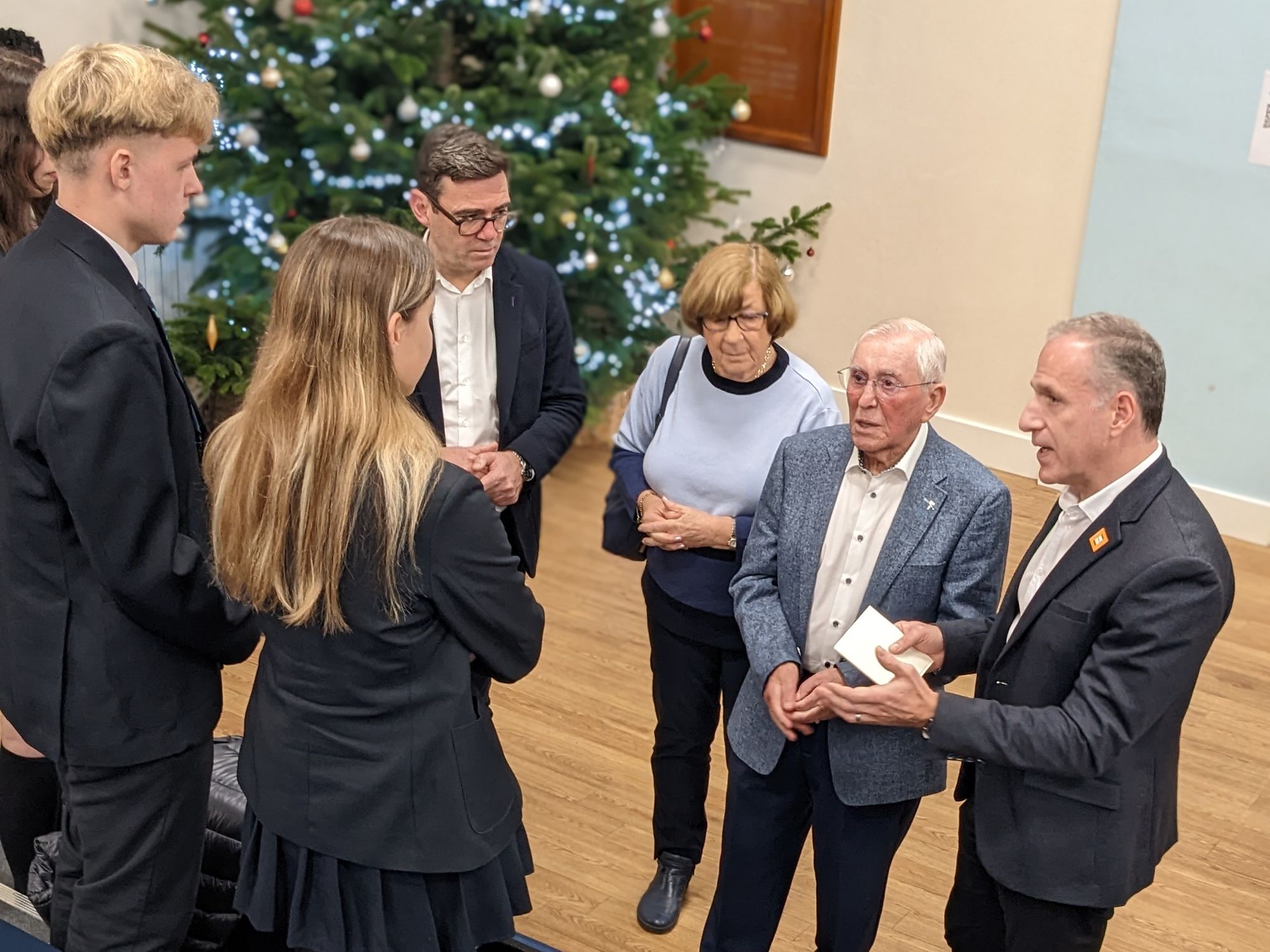 Holocaust survivor shares personal story with Wellington School students