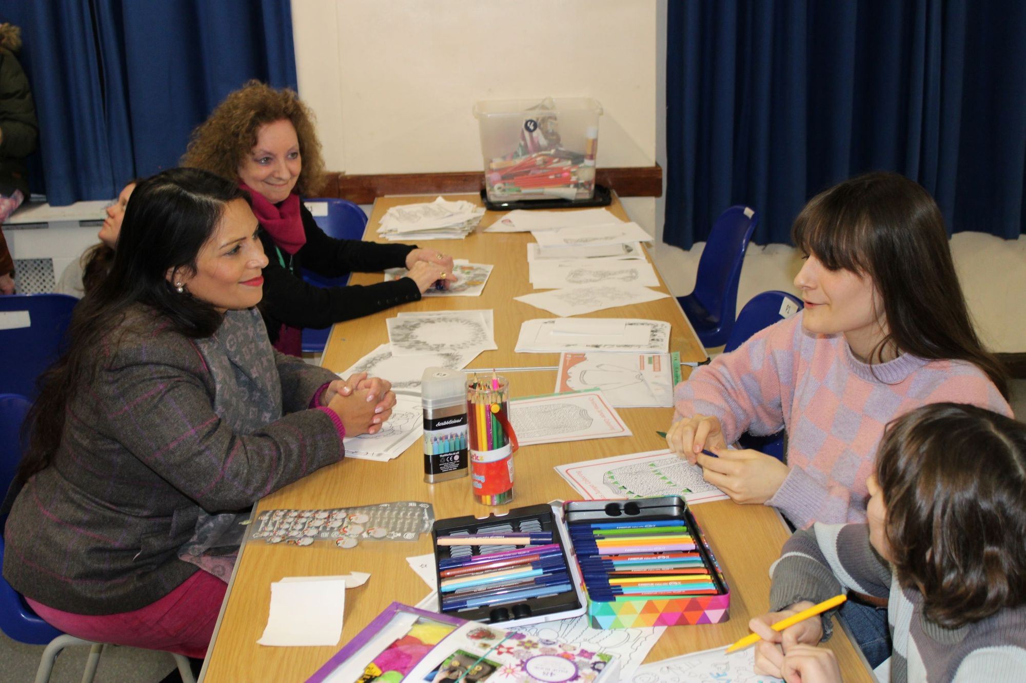 Witham MP supports new youth club in Silver End with visit