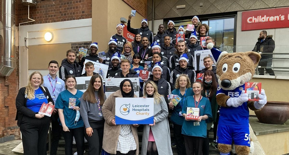 Leicester City players deliver festive gifts to young hospital patients
