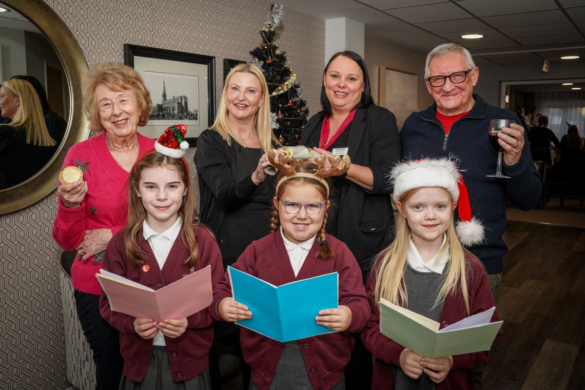 Standish pupils sprinkle some yuletide spirit through the community