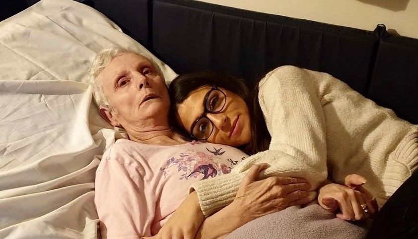 Woman took second job in care home to look after nan with Huntington’s disease
