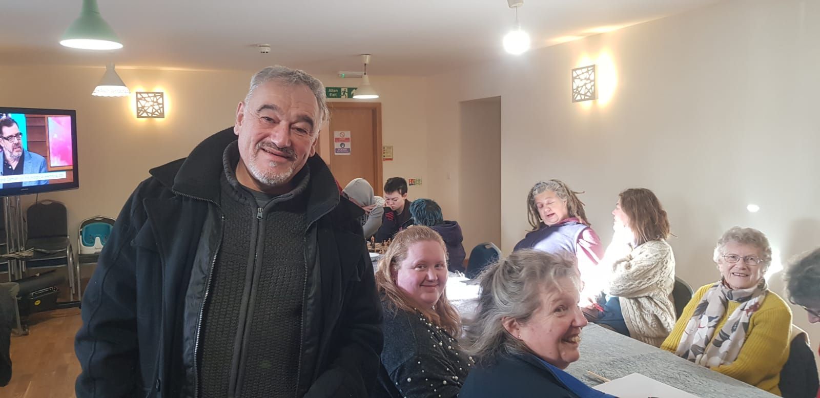 Warm room and free meal at Canolfan Hermon every Friday over winter