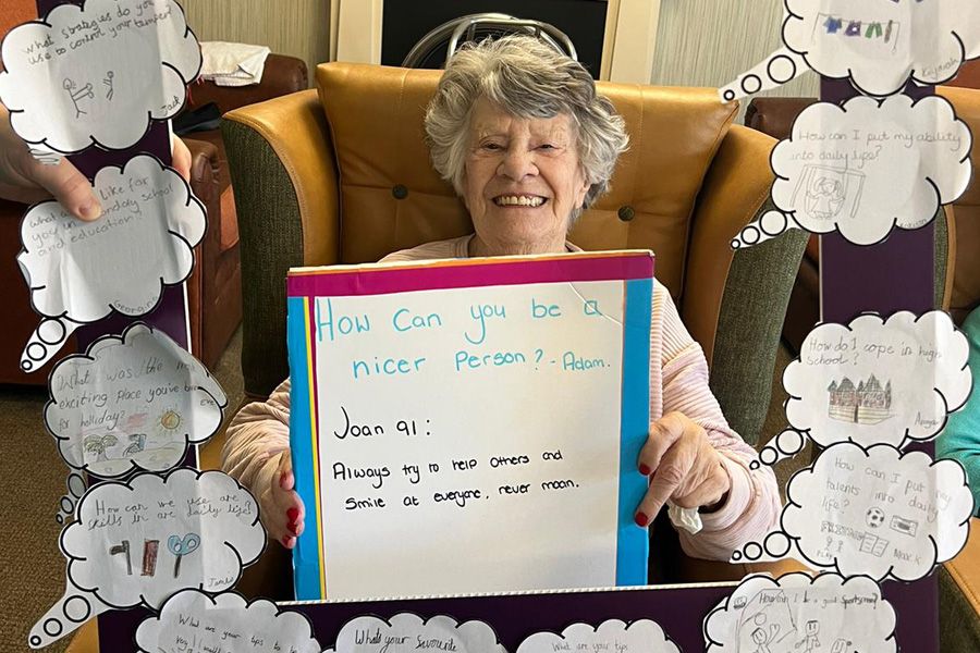 Sidcup care residents share life advice with school children