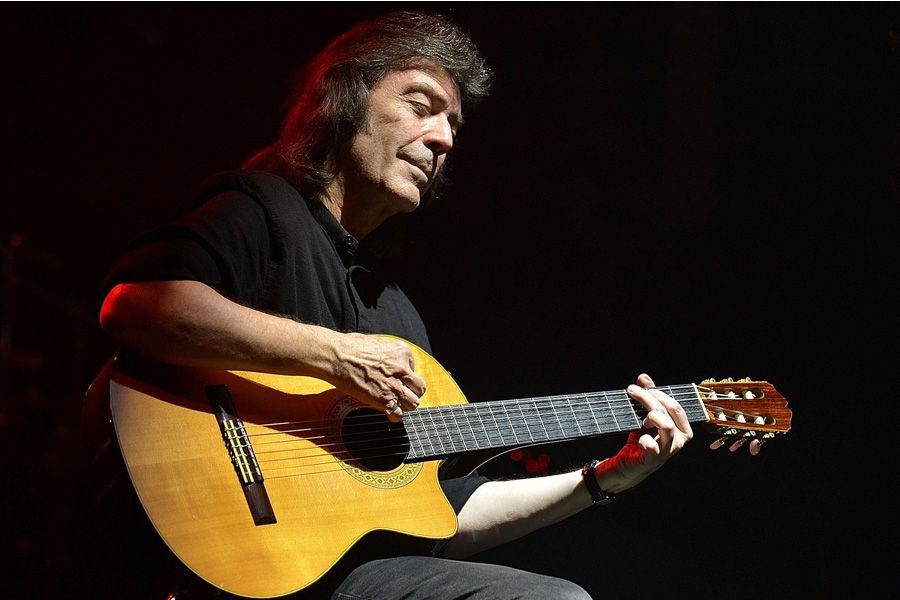 Former Genesis guitarist will play at Lancaster Priory this February