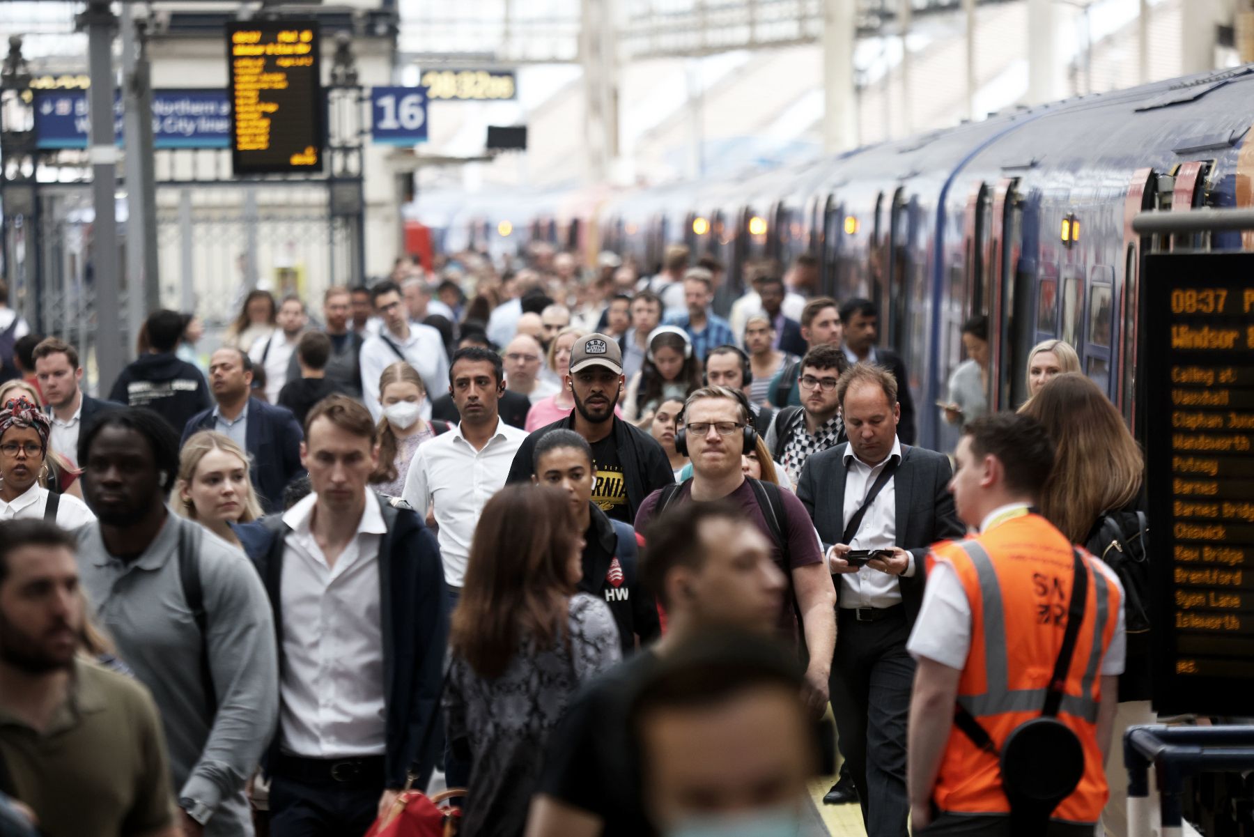 How to claim a refund if your train is cancelled or delayed and who’s eligible for compensation