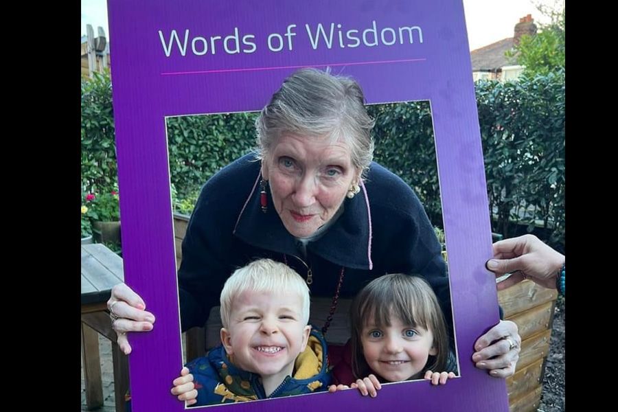 Sale care residents share life advice with nursery children