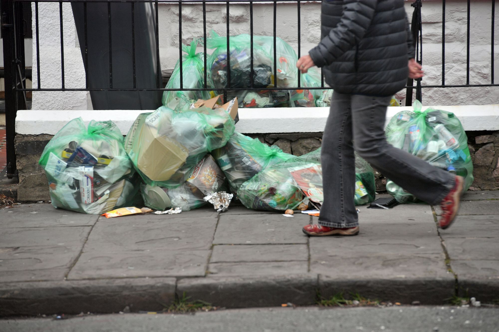 Ordering green recycling bags to residents’ homes in Cardiff will soon