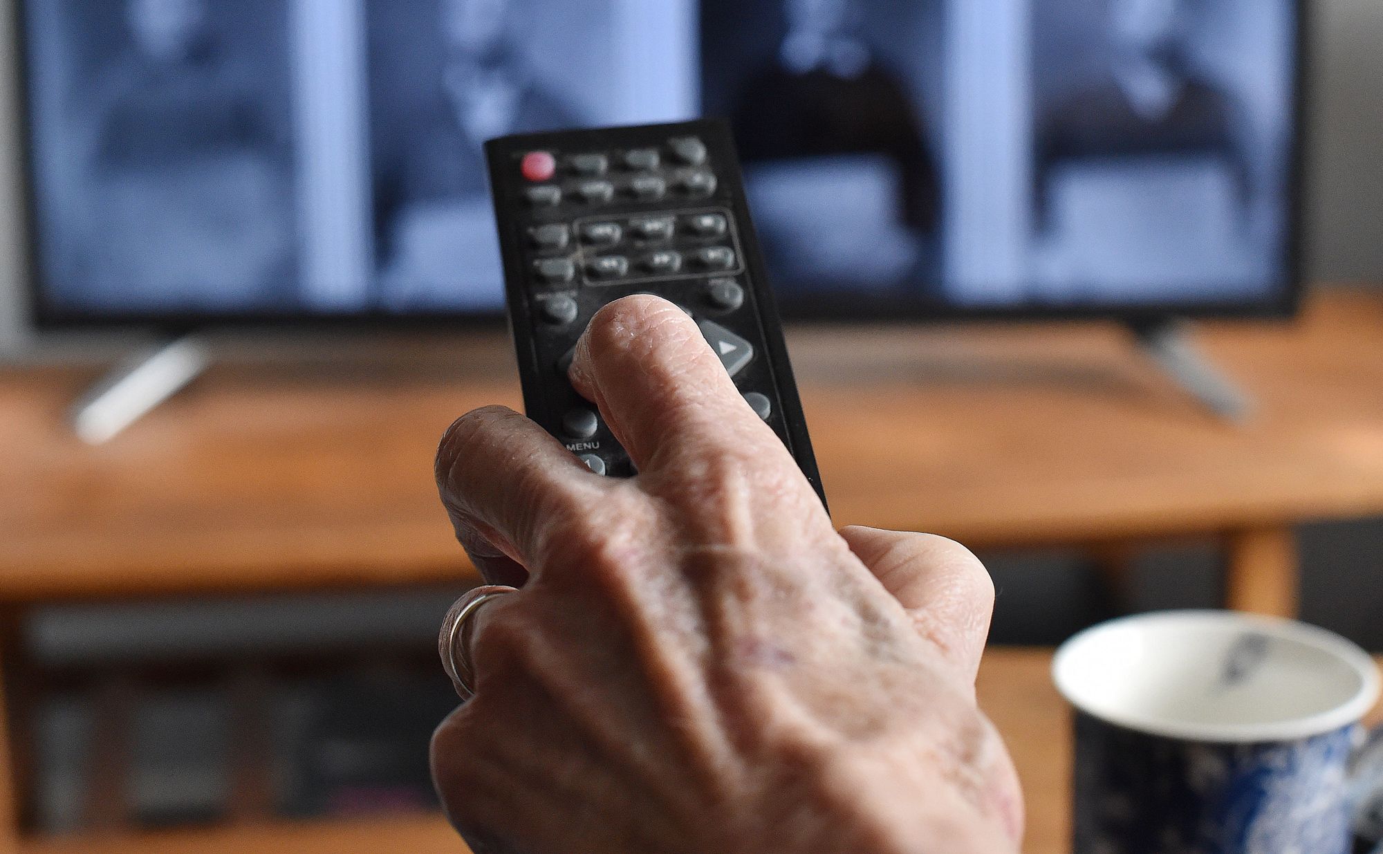 Poll shows huge support in favour of ditching TV licences for over 75s