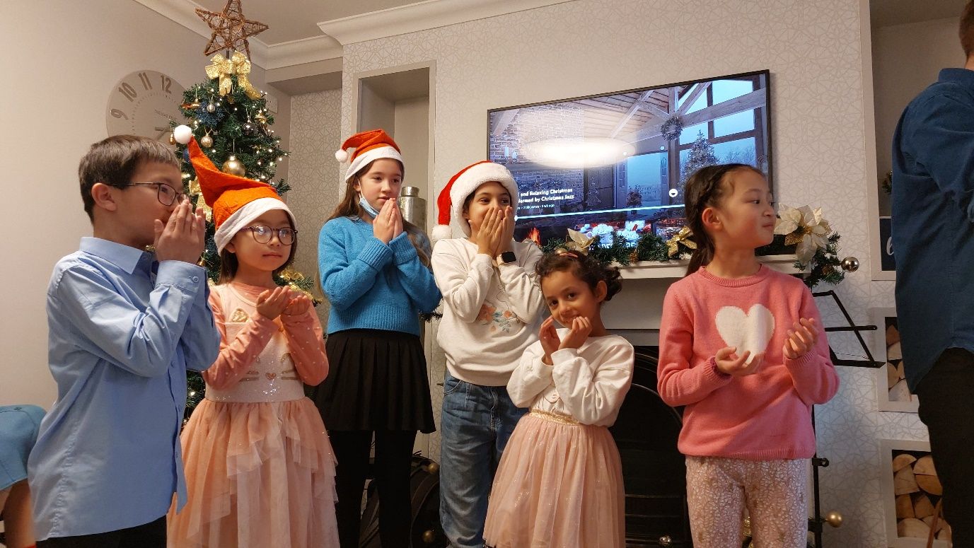 Wanstead pupils spread festive cheer to care home residents