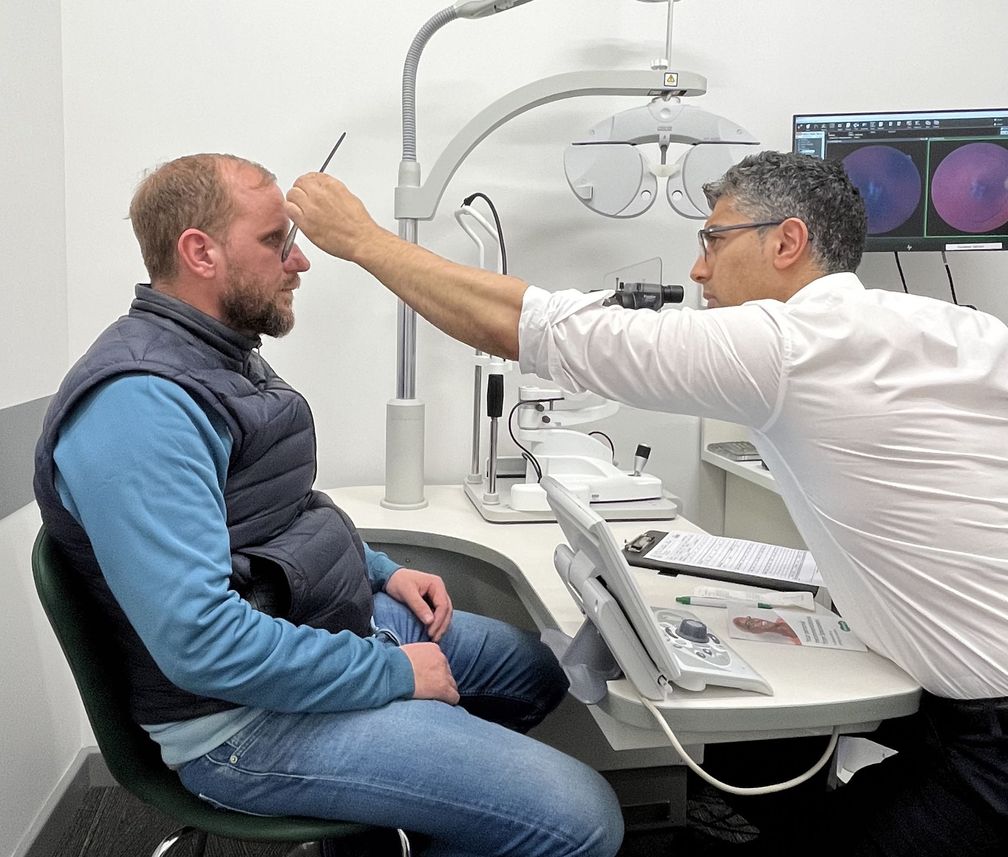 Oxfordshire opticians provide hearing and eye tests to homeless community