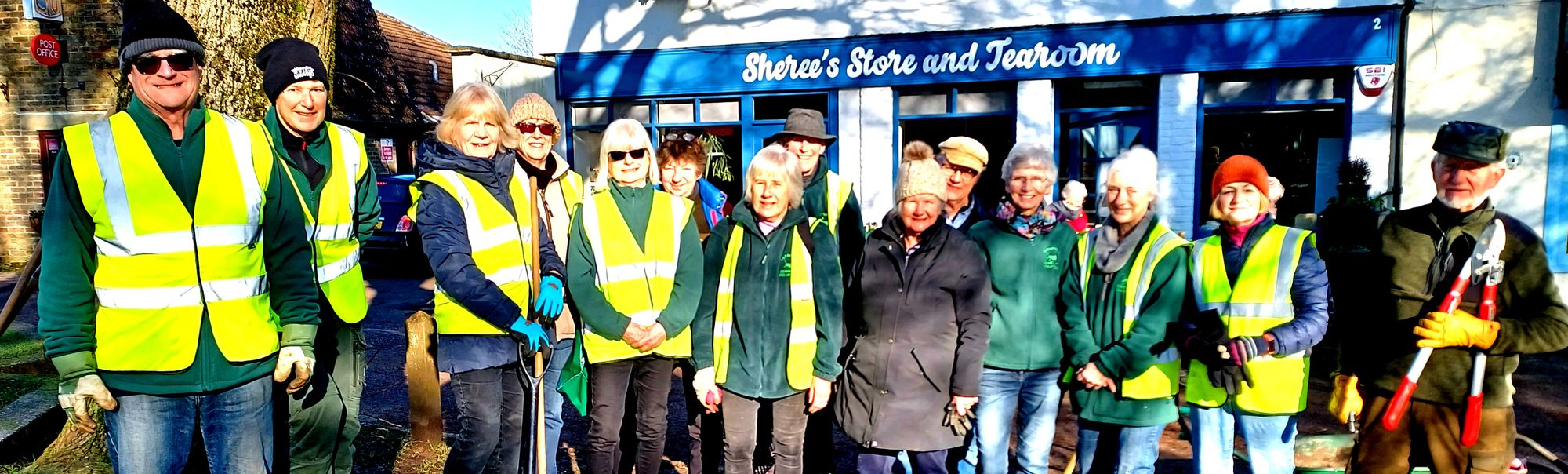 Tatsfield Village: In Bloom Team have well deserved night out and farewell to Bob David MBE