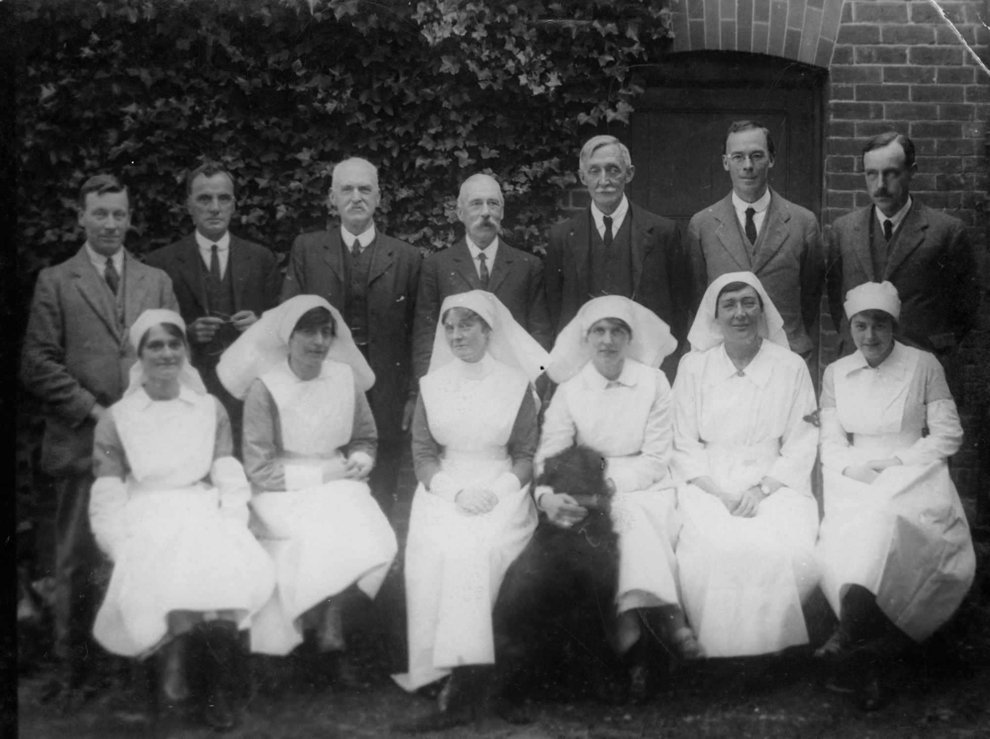 Haslemere Community Hospital recreate staff picture from 1923 to celebrate centenary