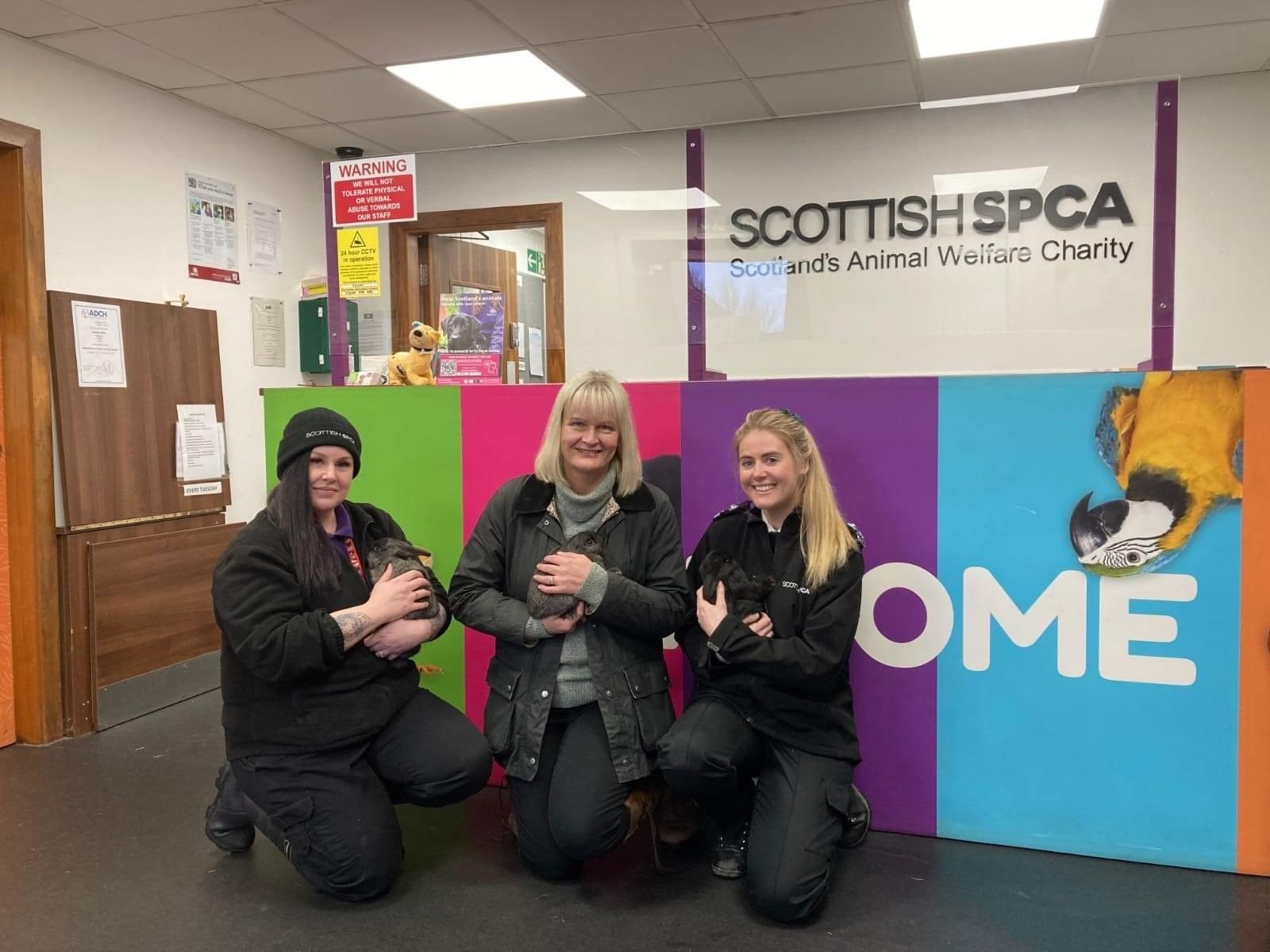 MSP tours Scottish SPCA Ayr centre