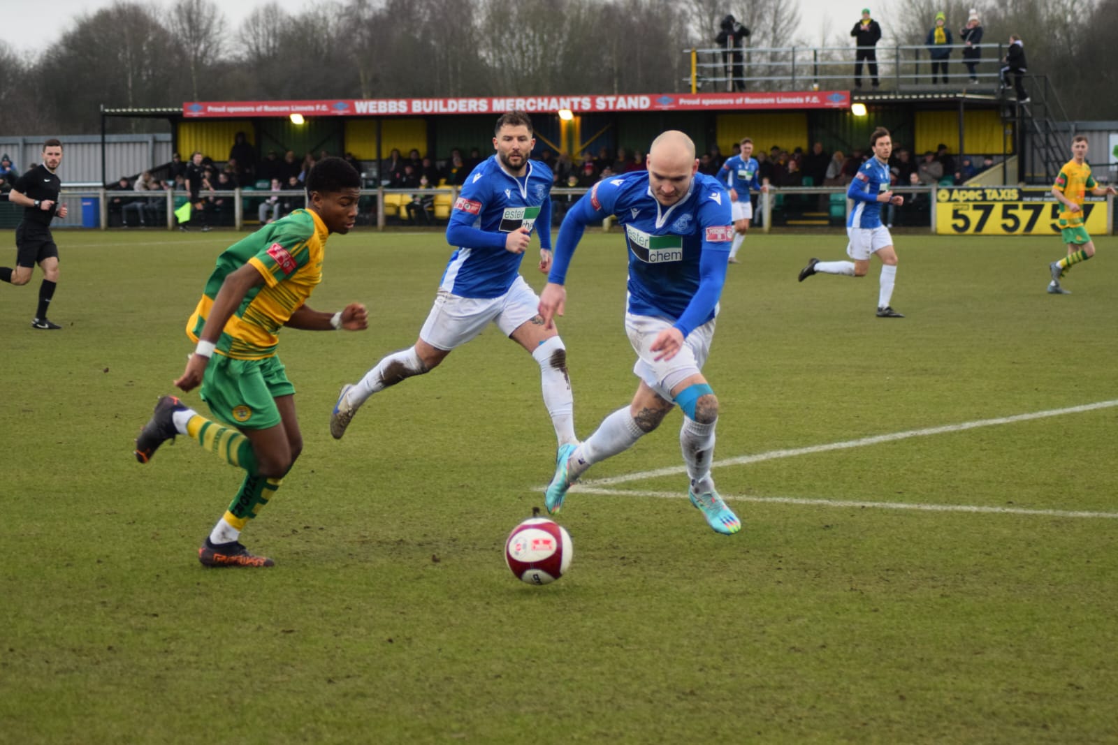 Football: Linnets come away empty-handed