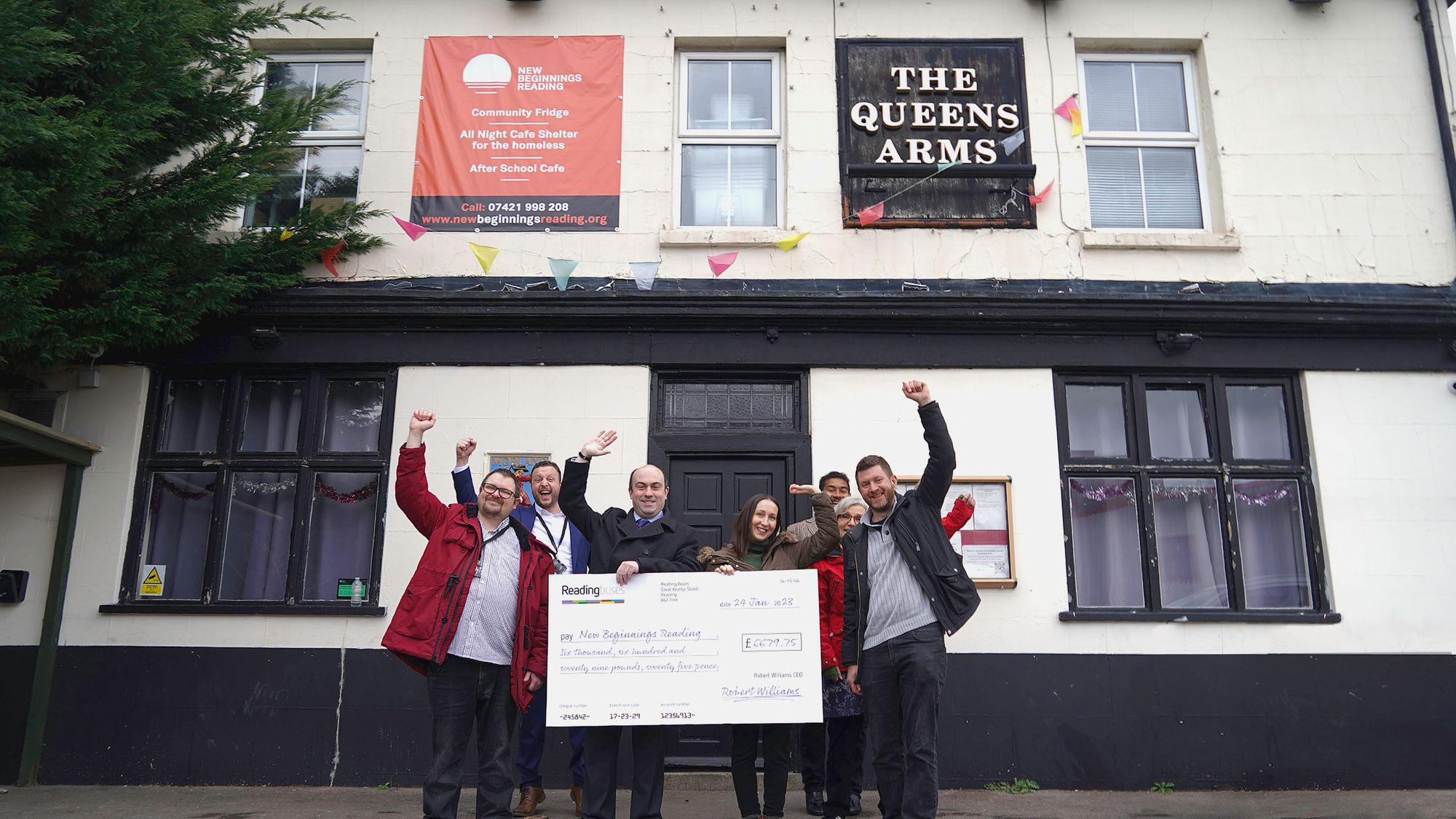 Reading Buses raise over £6k to help the homeless