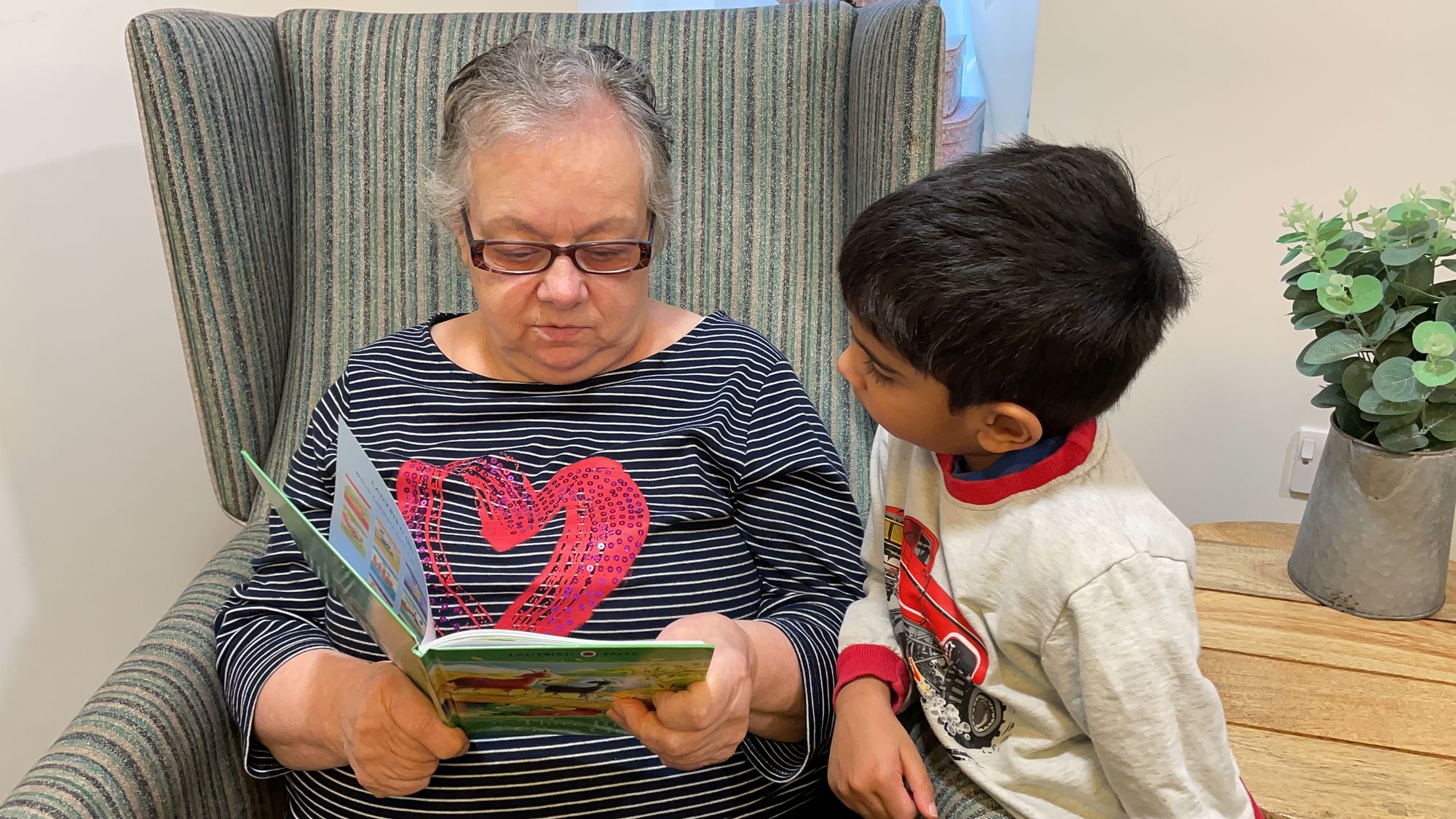 Banbury care home residents share bedtime stories with local children