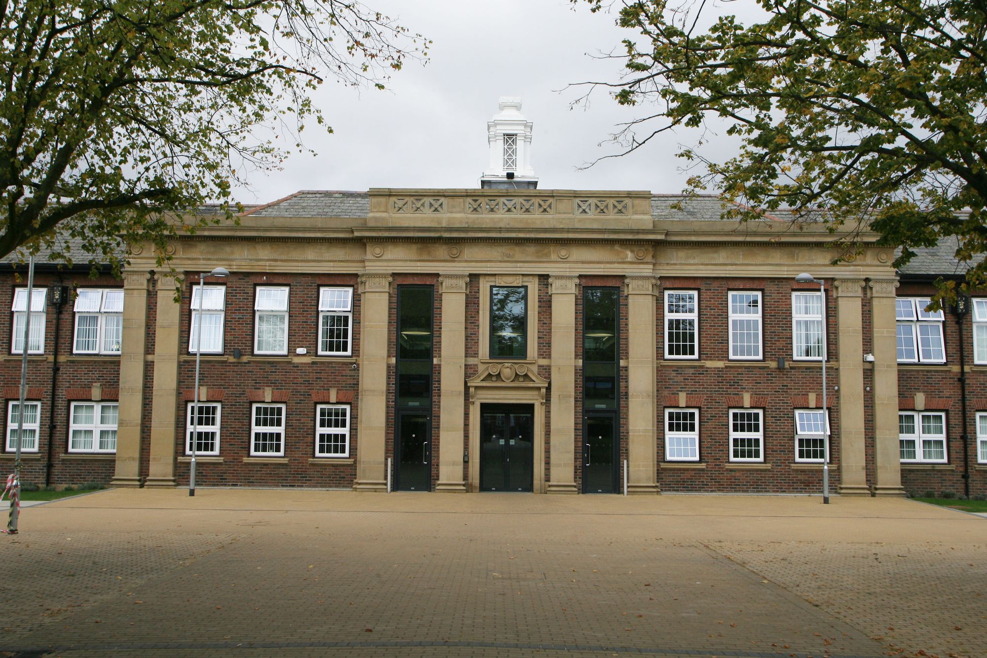 'Exceptional' Widnes high school lauded as 'outstanding' InYourArea News