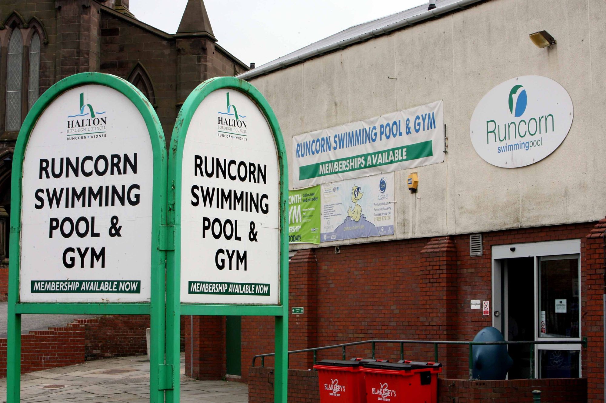 Council chiefs poised to put Runcorn baths up for sale