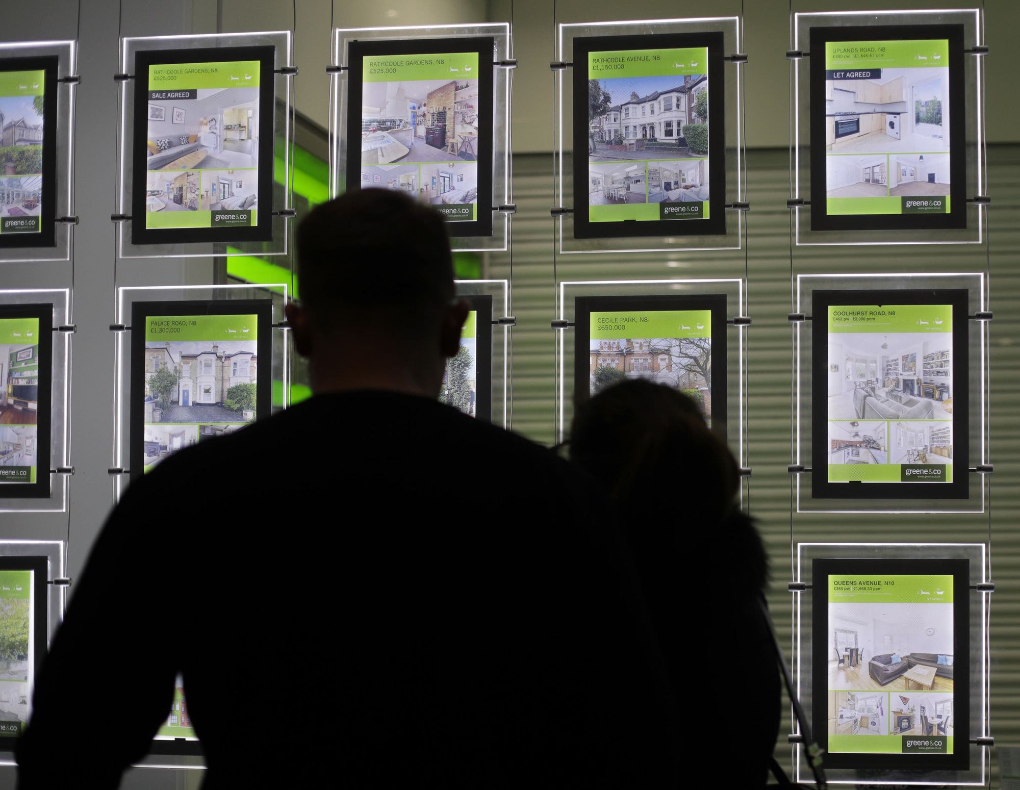 Biggest UK house price fall recorded since 2009 - see picture in your area