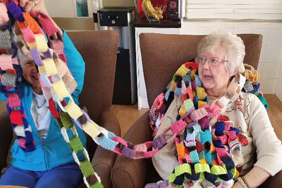 Blind Chislehurst care home resident takes on knitting Guinness World