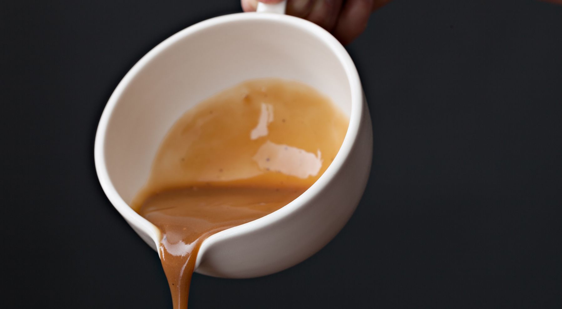 Shoppers slam 'disgusting' gravy price as popular brand rises to £4.50 per tub