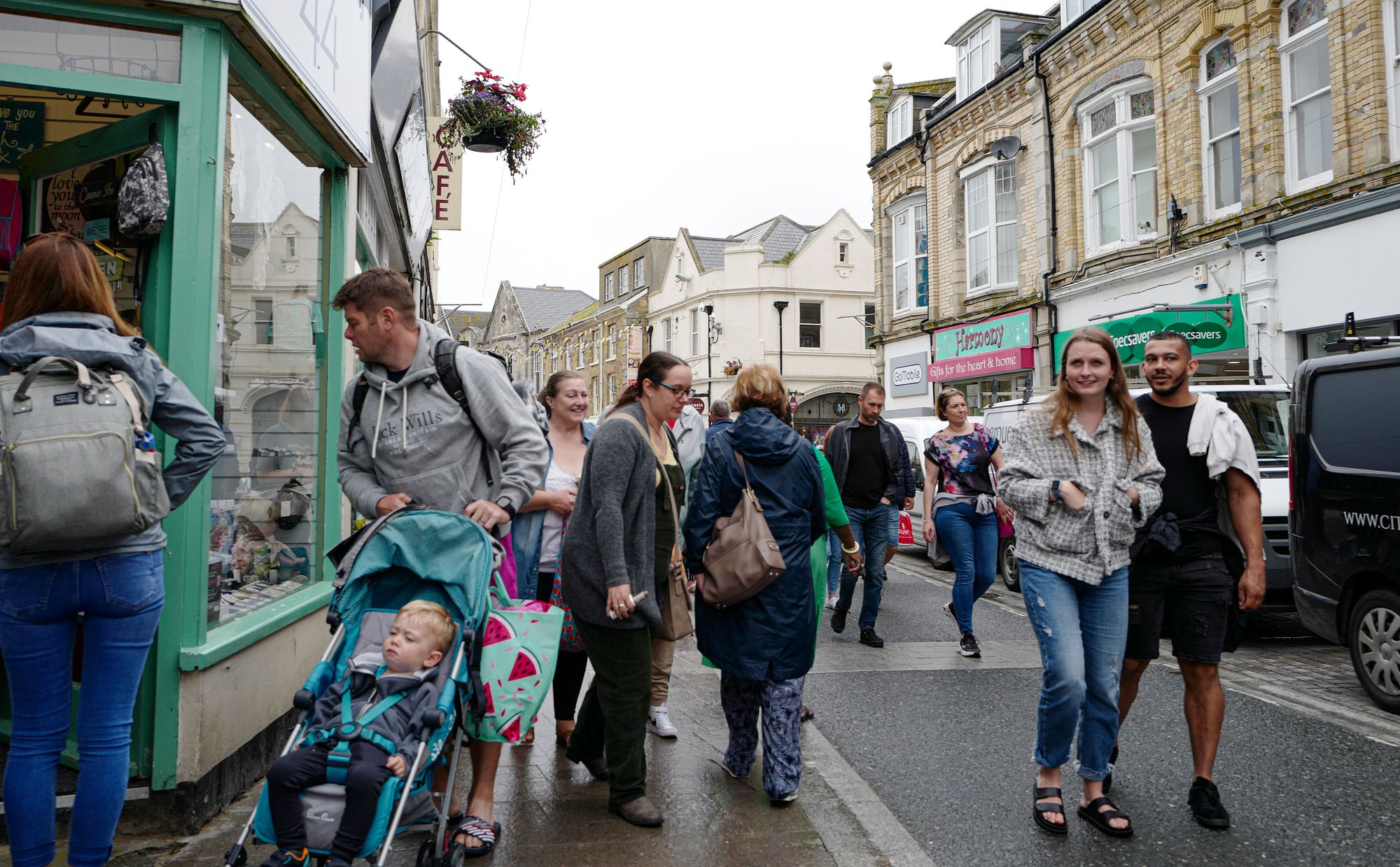 Businesses can help keep Newquay clean by 'adopting a street'