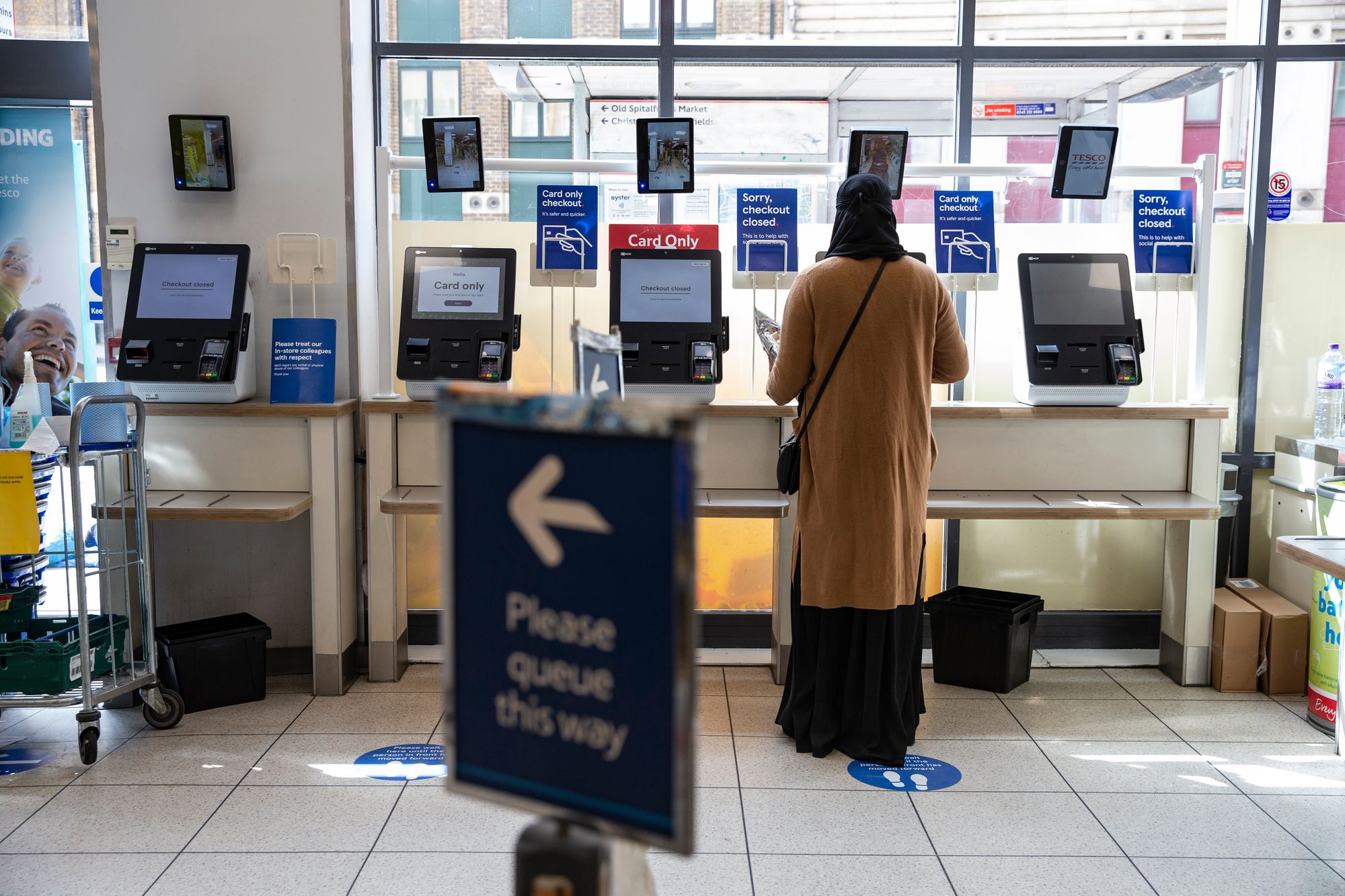 Angry shoppers hit out at 'awful' Tesco self checkouts