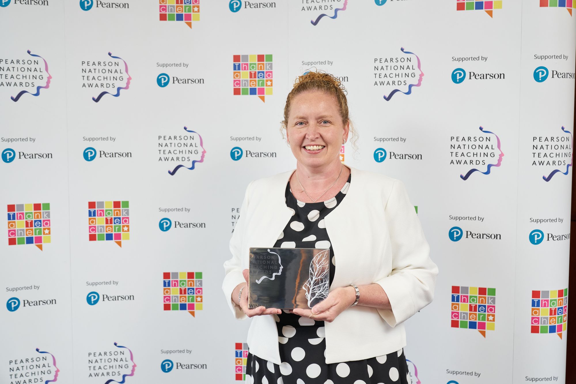 Shine a spotlight on your unsung teaching hero in Wales