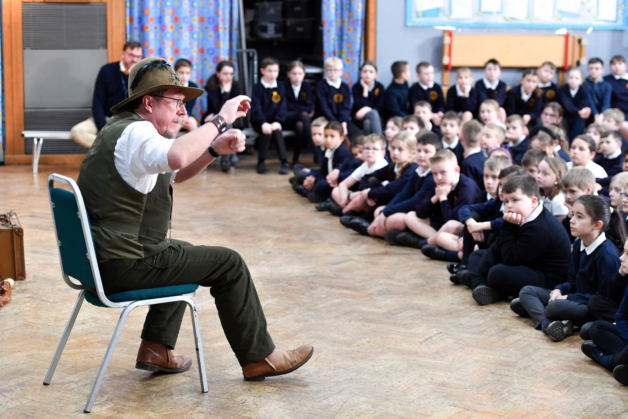 Bingham pupils enjoy stories brought to life by professional performer