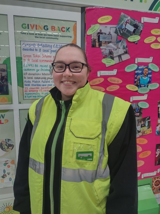 Swift action of supermarket worker saves young girl