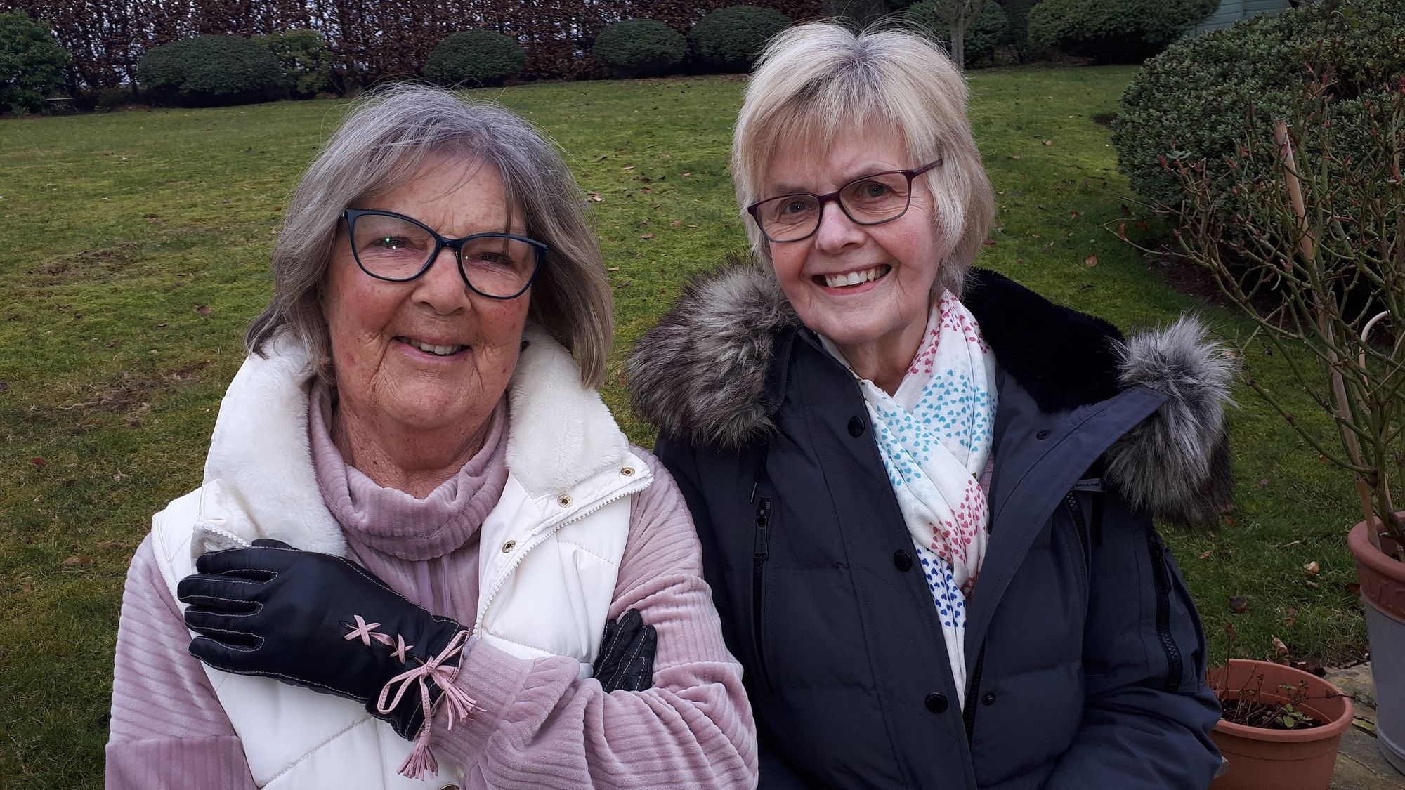 Derbyshire strangers united by cancer form friendship for life through Macmillan