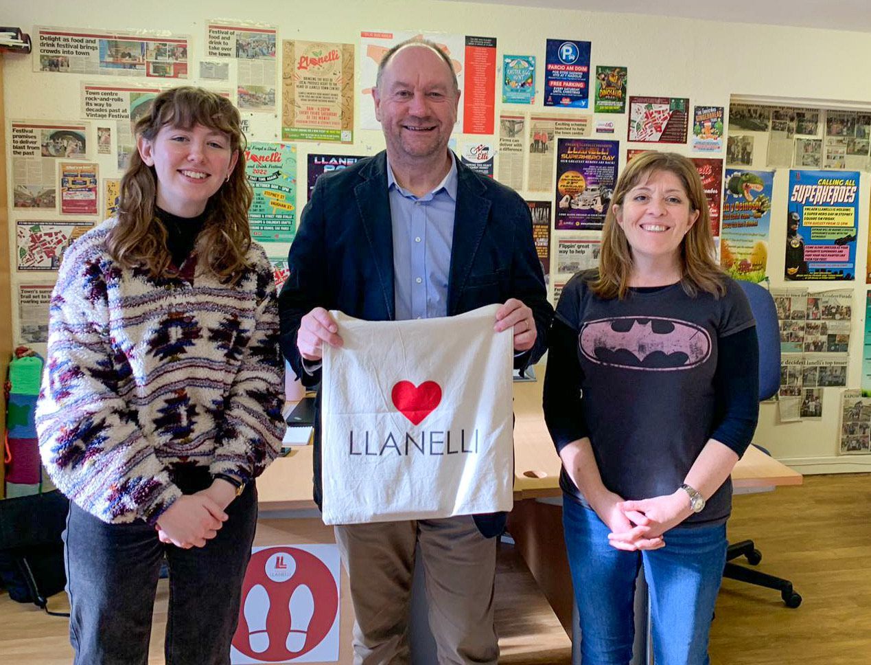 MS praises Llanelli town centre initiative