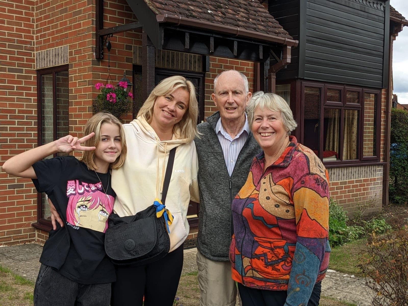 Charvil couple provides safety for Ukrainian mother and daughter