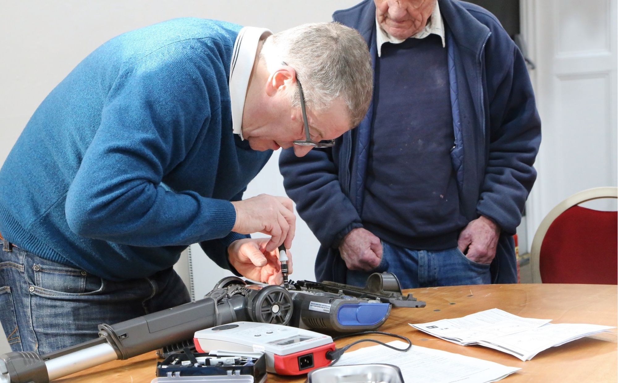 100 communities sign up to the Repair Café Wales network