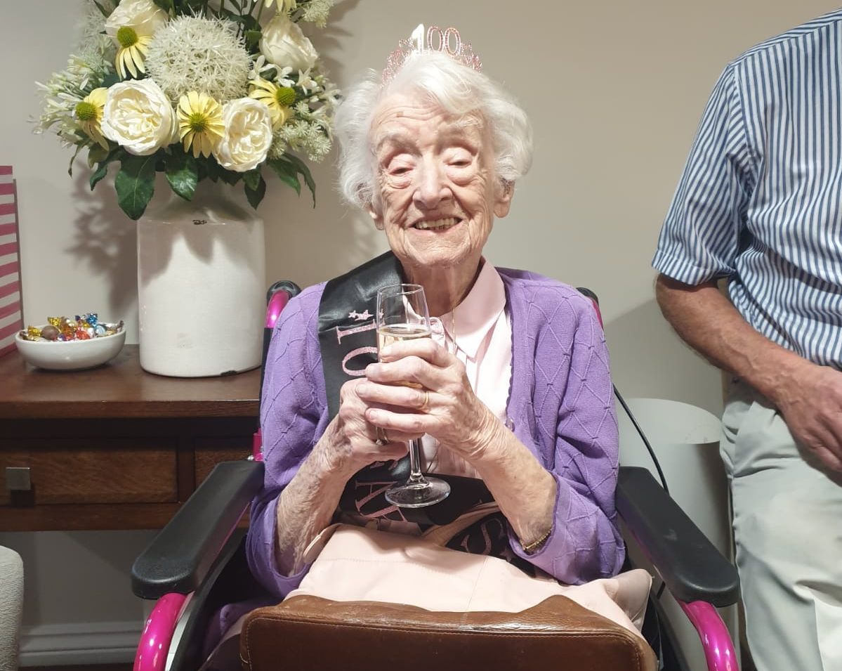 Runcorn shopkeeper celebrates 100th birthday with family